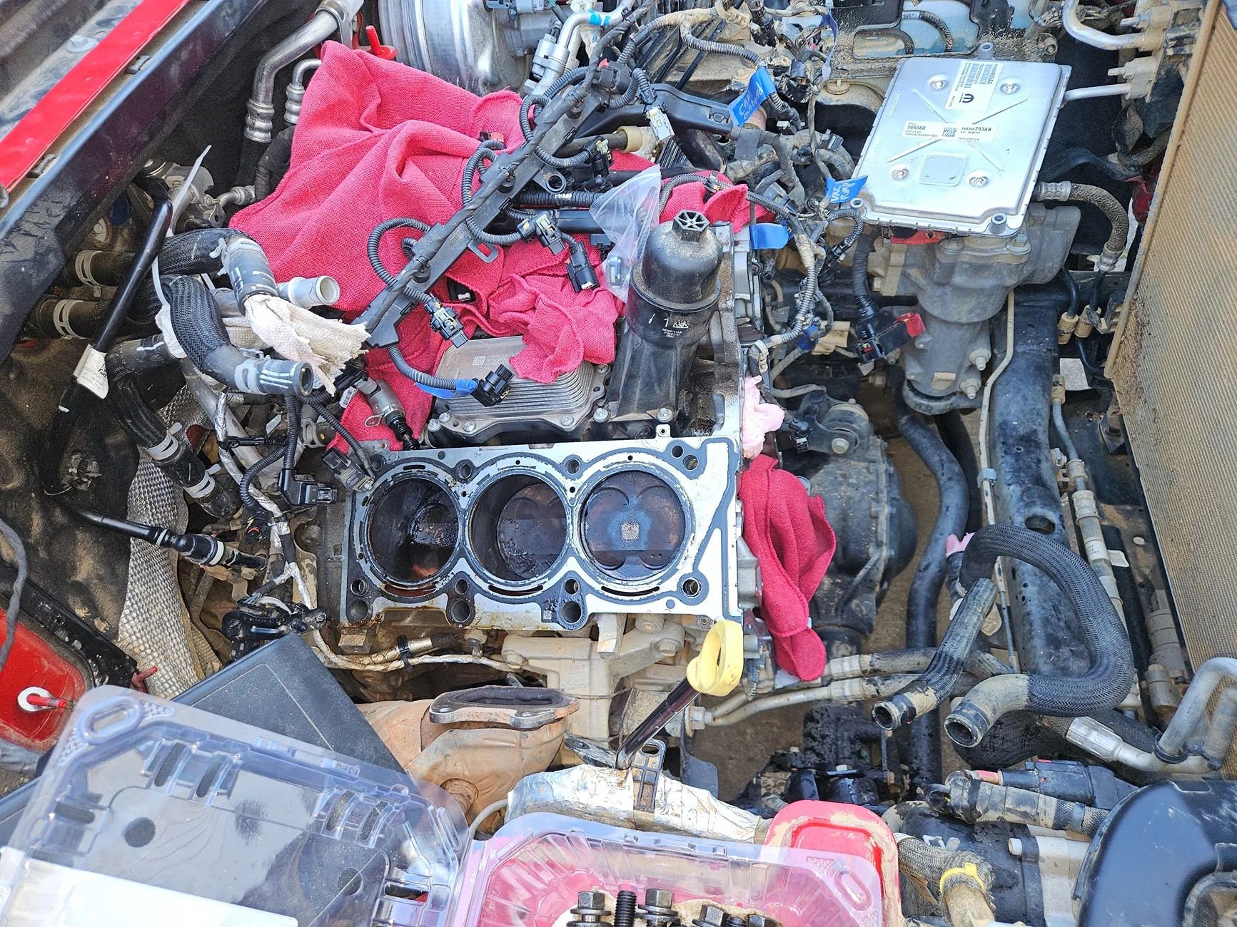 Jeep Wrangler JL head gasket swap after P0301 code 20251017_153144