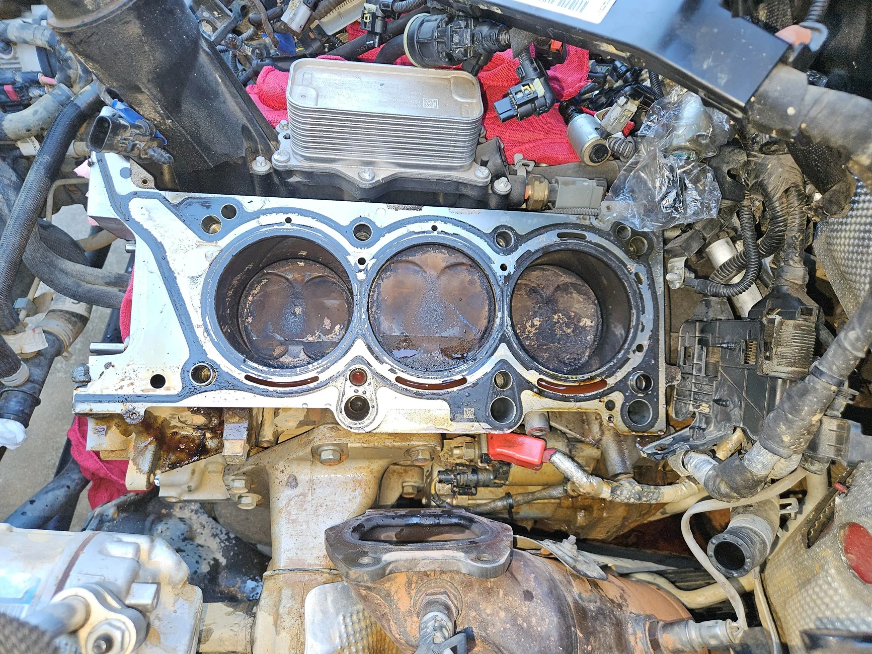 Jeep Wrangler JL head gasket swap after P0301 code 20251017_164623