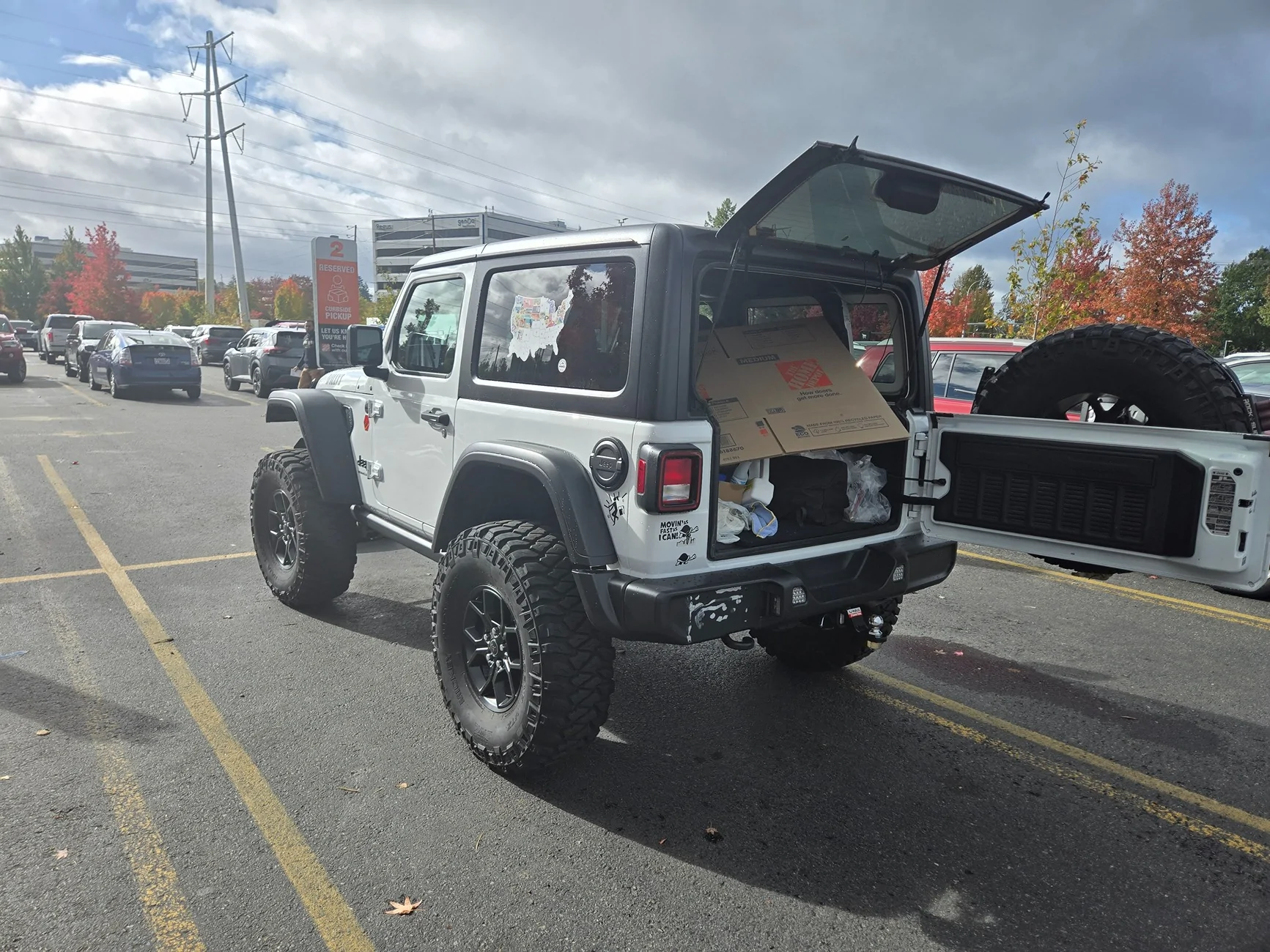 Jeep Wrangler JL Preparing for transfer case fluid change 20251019_124220