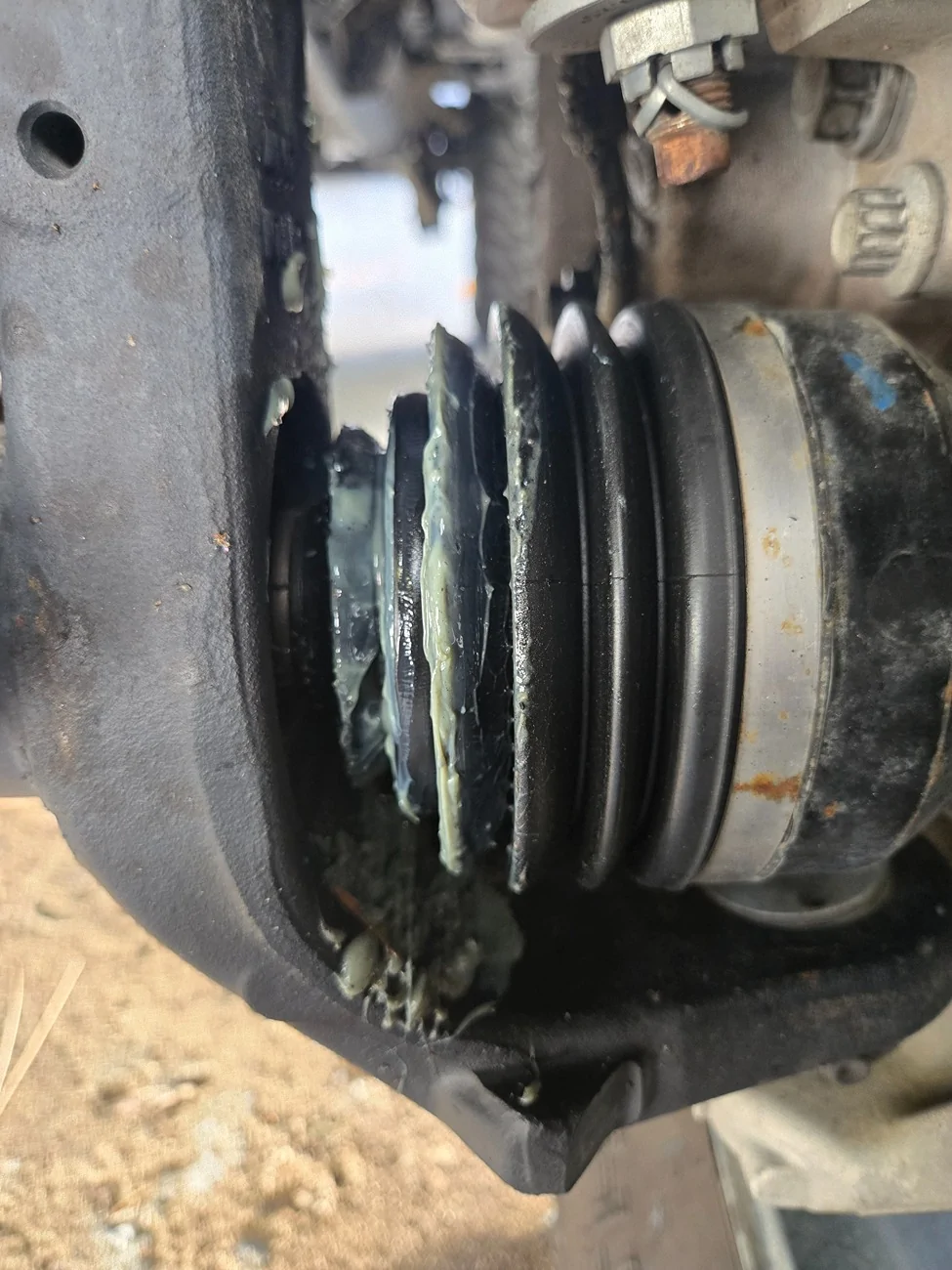 Jeep Wrangler JL My wheel is leaking something? 20251019_163000