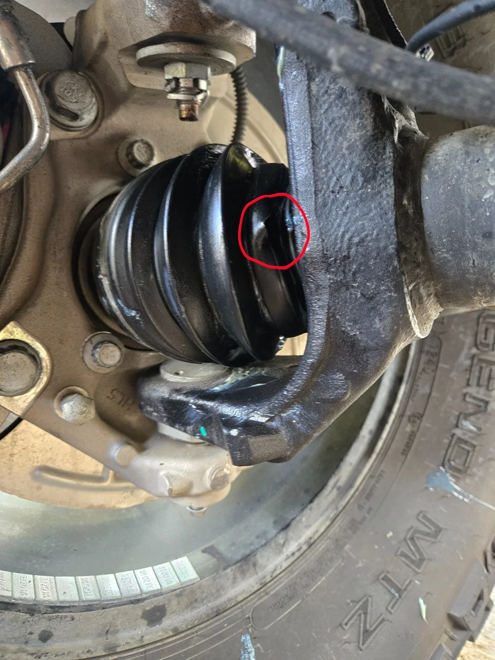 Jeep Wrangler JL My wheel is leaking something? 20251020_122146