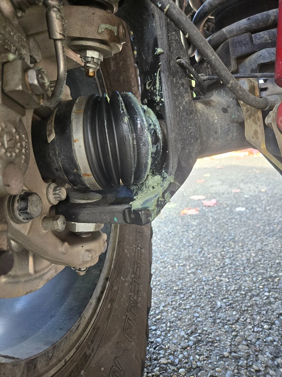 Jeep Wrangler JL CV Joint Front Axle 20251019_130952