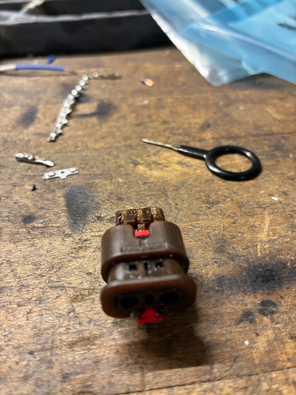 Jeep Wrangler JL Locker wire connector part number? IMG_0084