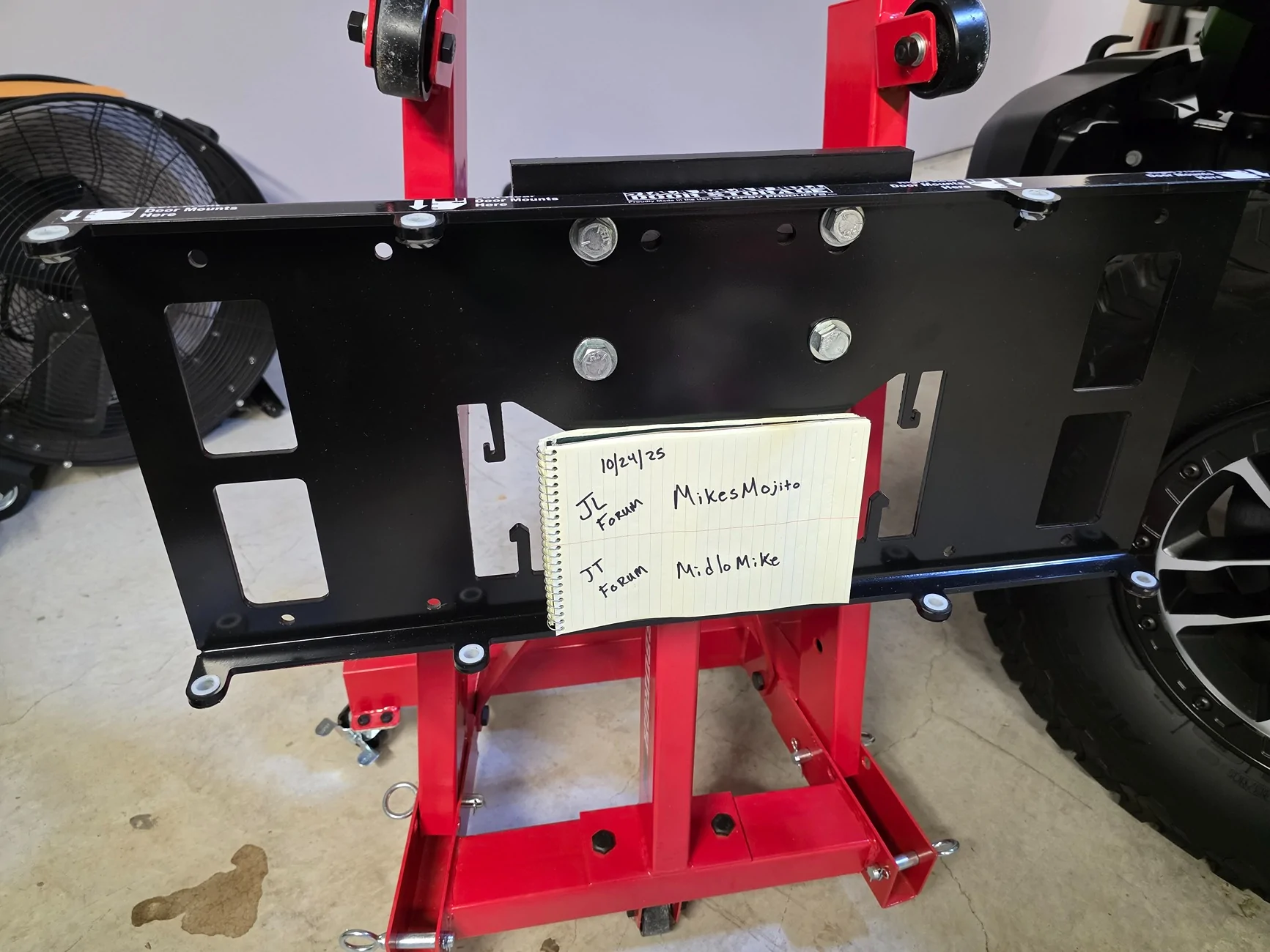 Jeep Wrangler JL Topsy Stack, Rack & Roll Door Storage and Pittsburgh 2000lb Foldable Engine Stand (DFW Area) 20251024_205340
