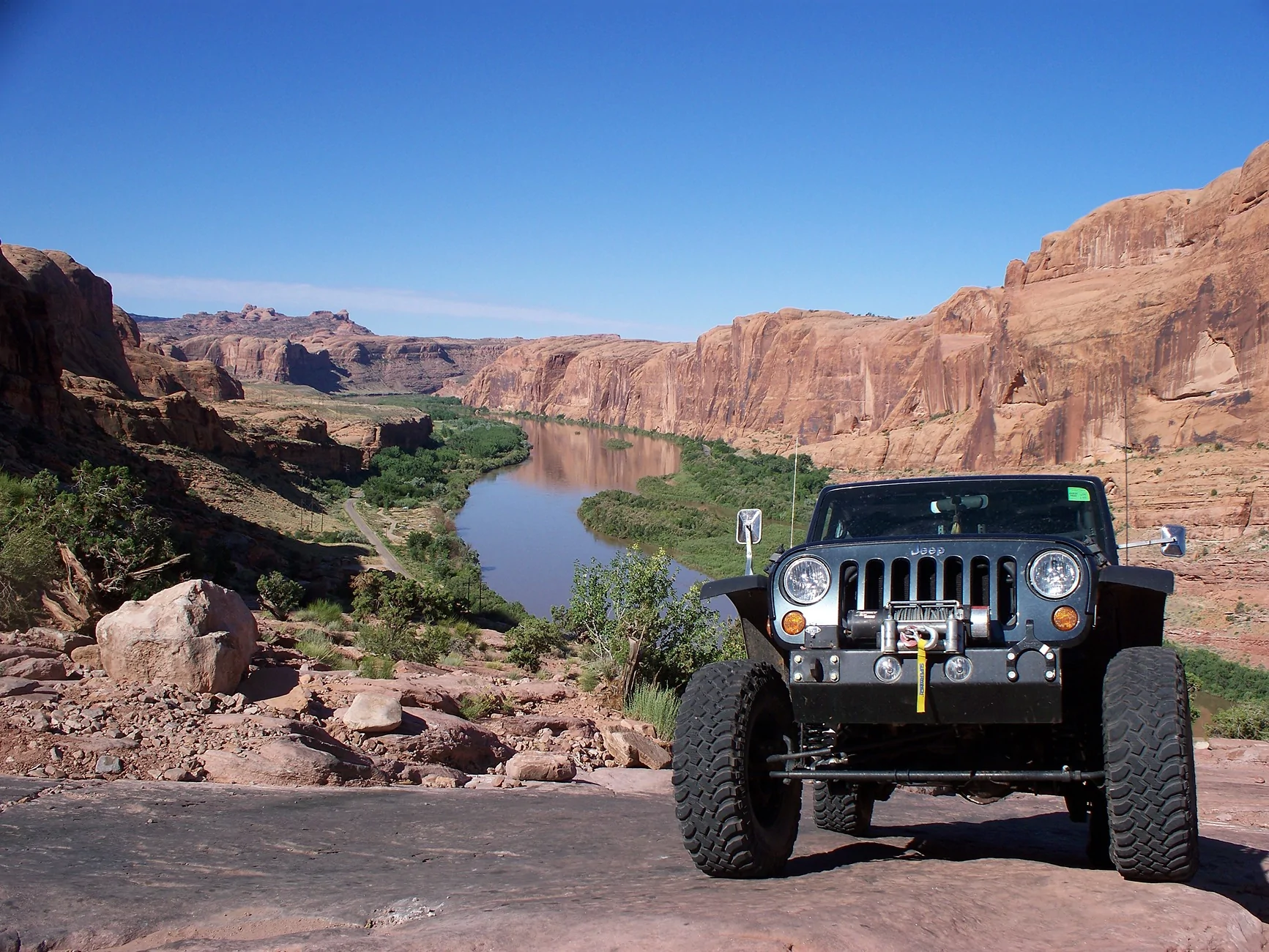 Jeep Wrangler JL That one trail moment you’ll never forget Blue (2)