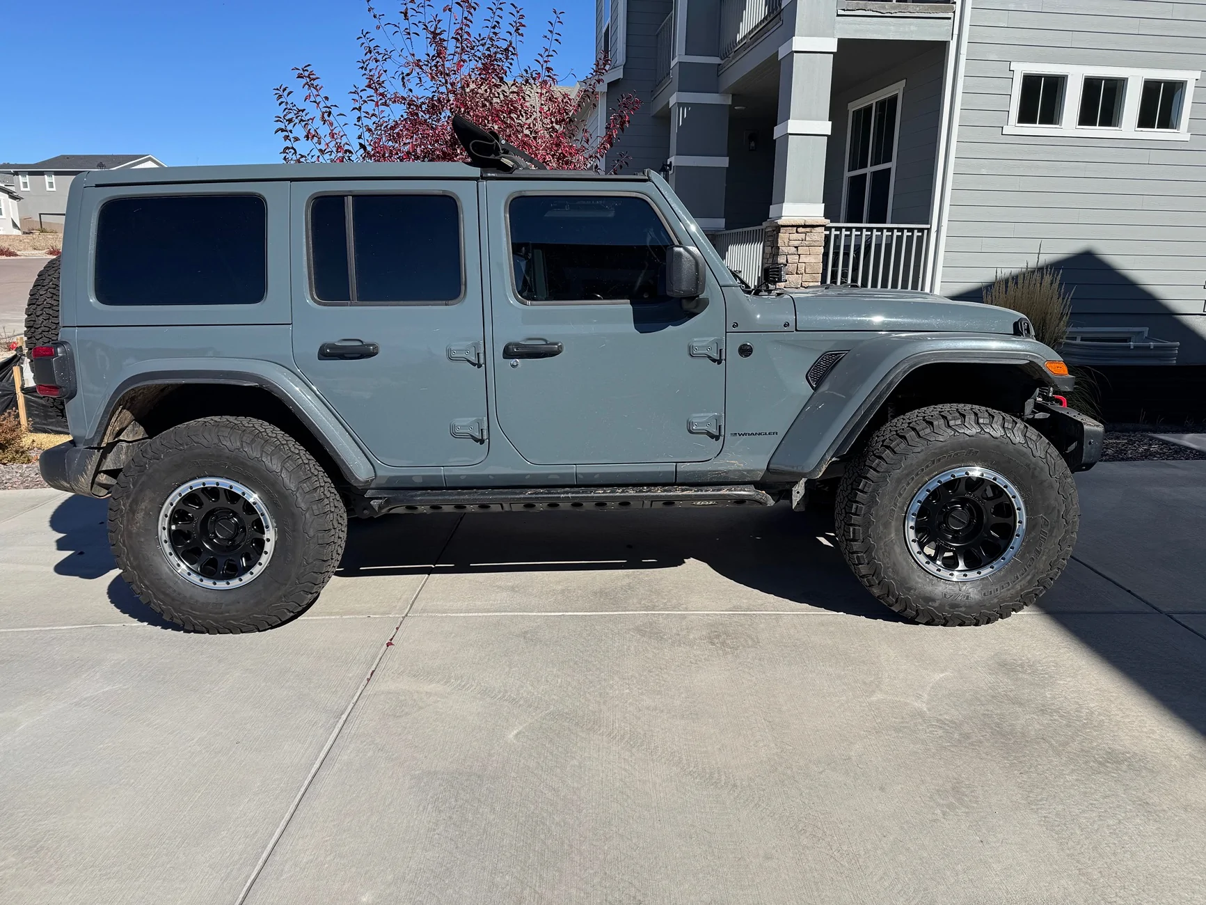 Jeep Wrangler JL Bead grip vs. Beadlock wheels IMG_6644