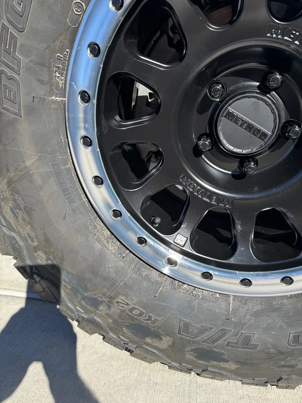 Jeep Wrangler JL Bead grip vs. Beadlock wheels IMG_6645