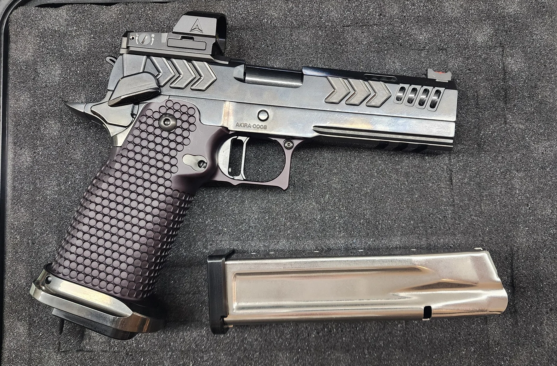 Jeep Wrangler JL Firearm and knife collectors 20250924_130352