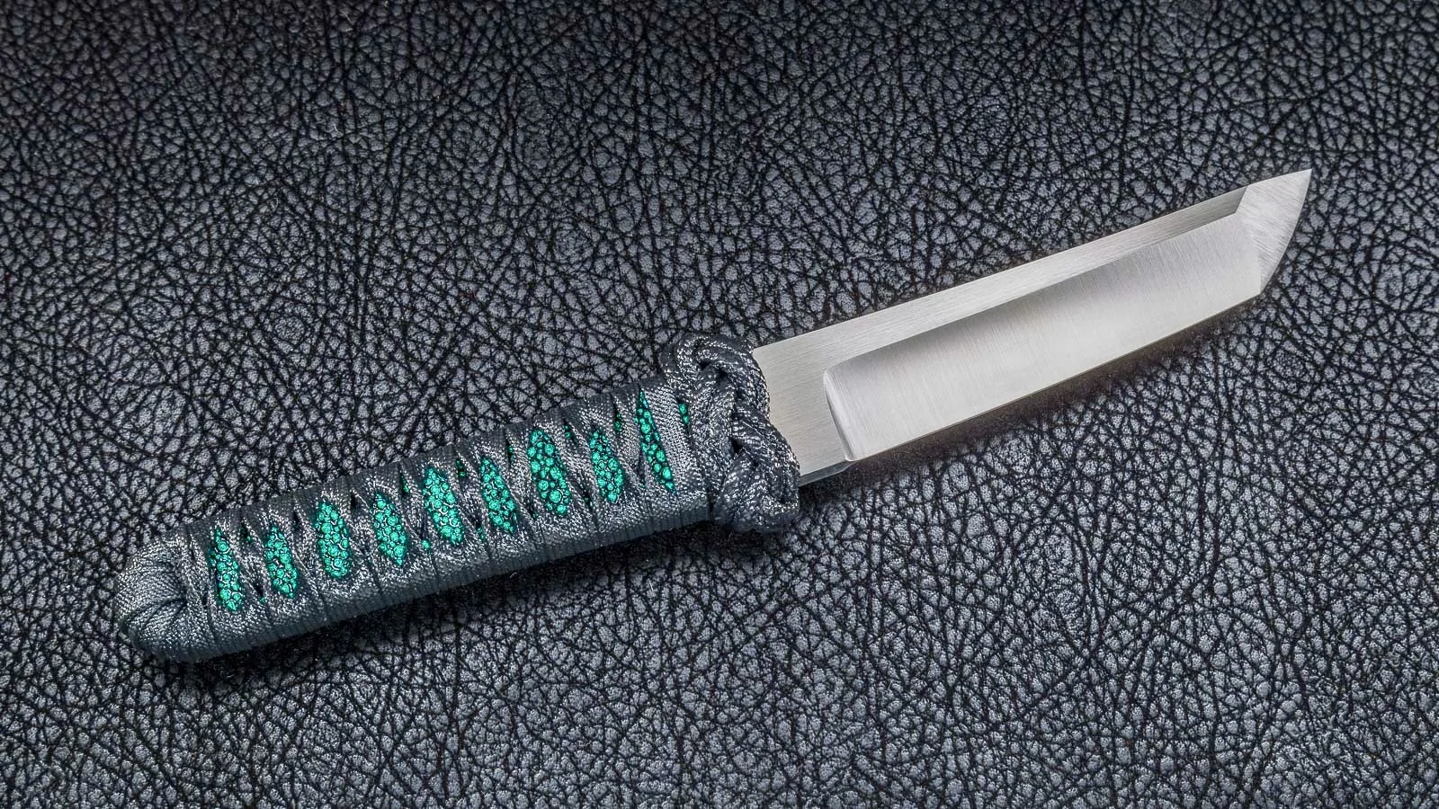 Jeep Wrangler JL Firearm and knife collectors 012520-1