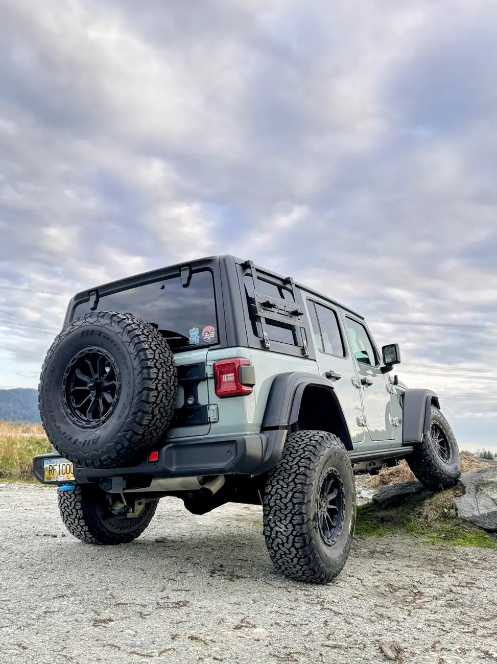 Jeep Wrangler JL Teraflex Alpha HD VS. Mopar Relocation Bracket 24942