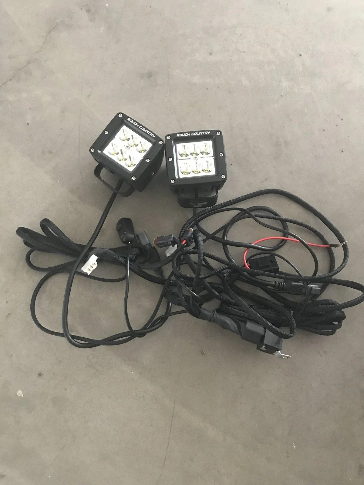 Jeep Wrangler JL RC led cube lights. 6BDDE202-7004-4A1C-9042-DA528D0B486E