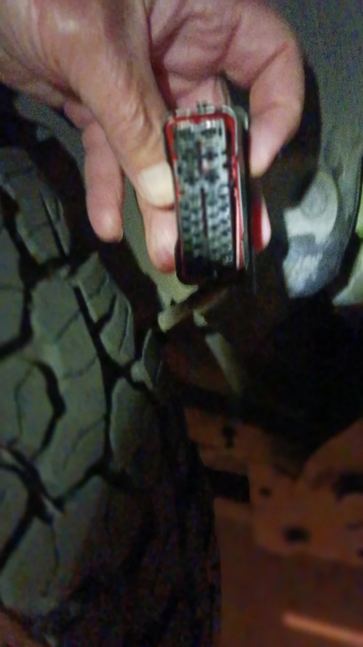 Jeep Wrangler JL Plug located in passenger rear wheel 1000002765