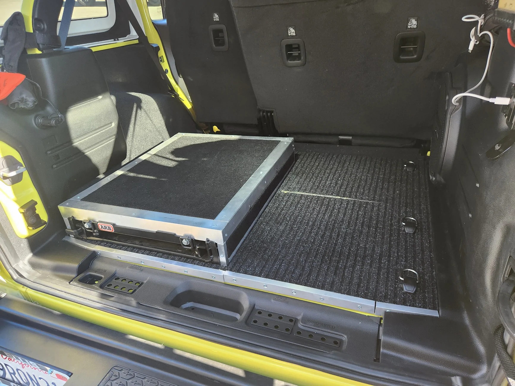 Jeep Wrangler JL Fridge / Slider options Base Tray Complet