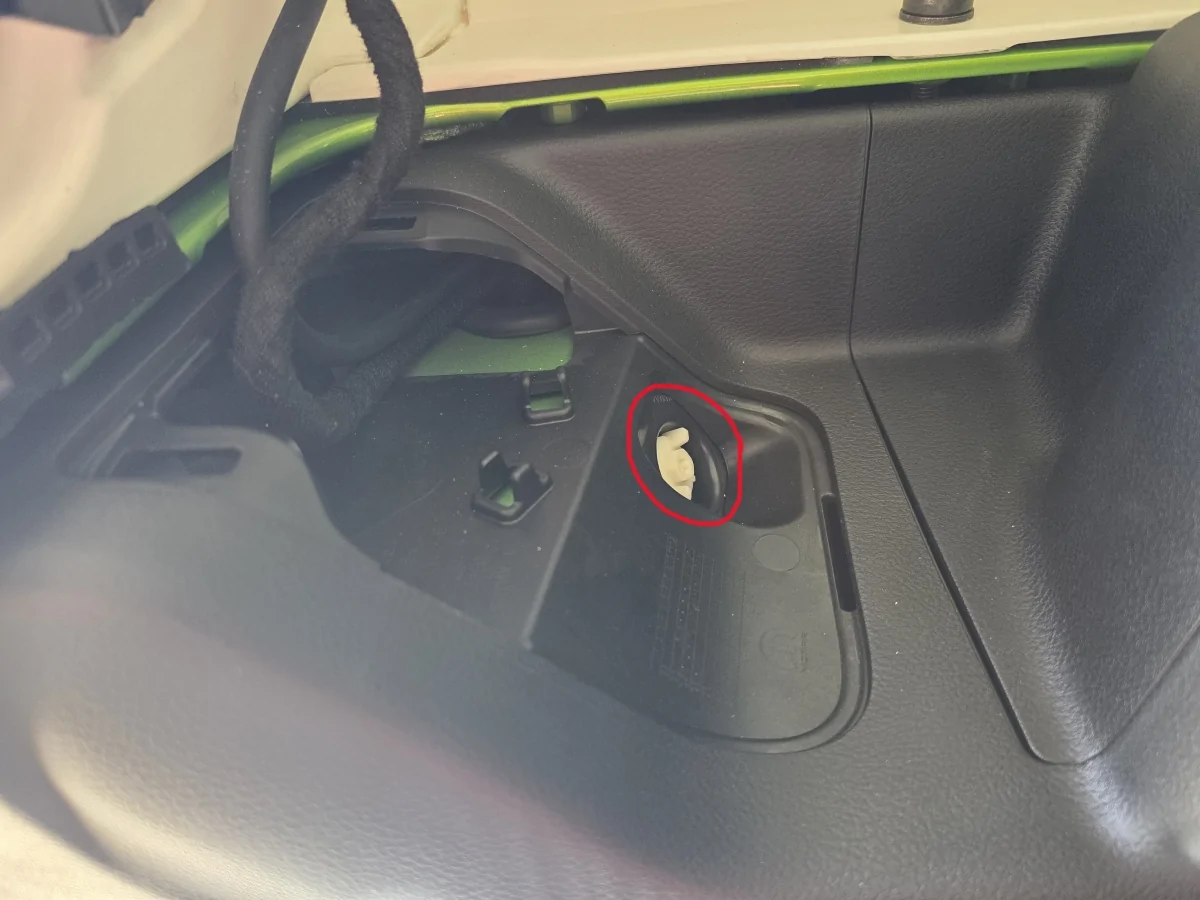 Jeep Wrangler JL MOPAR Fuel Door install write up on 2025 JLU Step 03