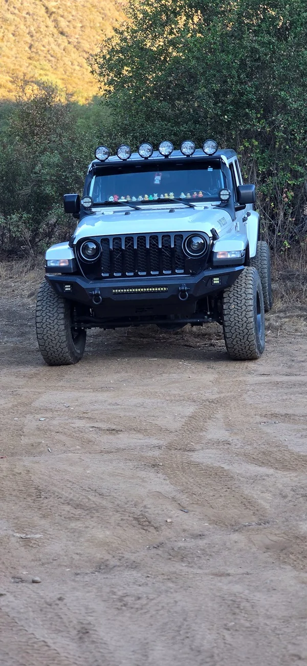 Jeep Wrangler JL 2021 GLADIATOR 3.0, U0101 CODE LOSS COMMUNICATION WITH TCM 20250904_181153