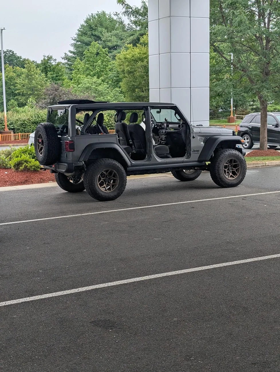 Jeep Wrangler JL Sky One-Touch Power Top experience / feedback? PXL_20250719_174335687
