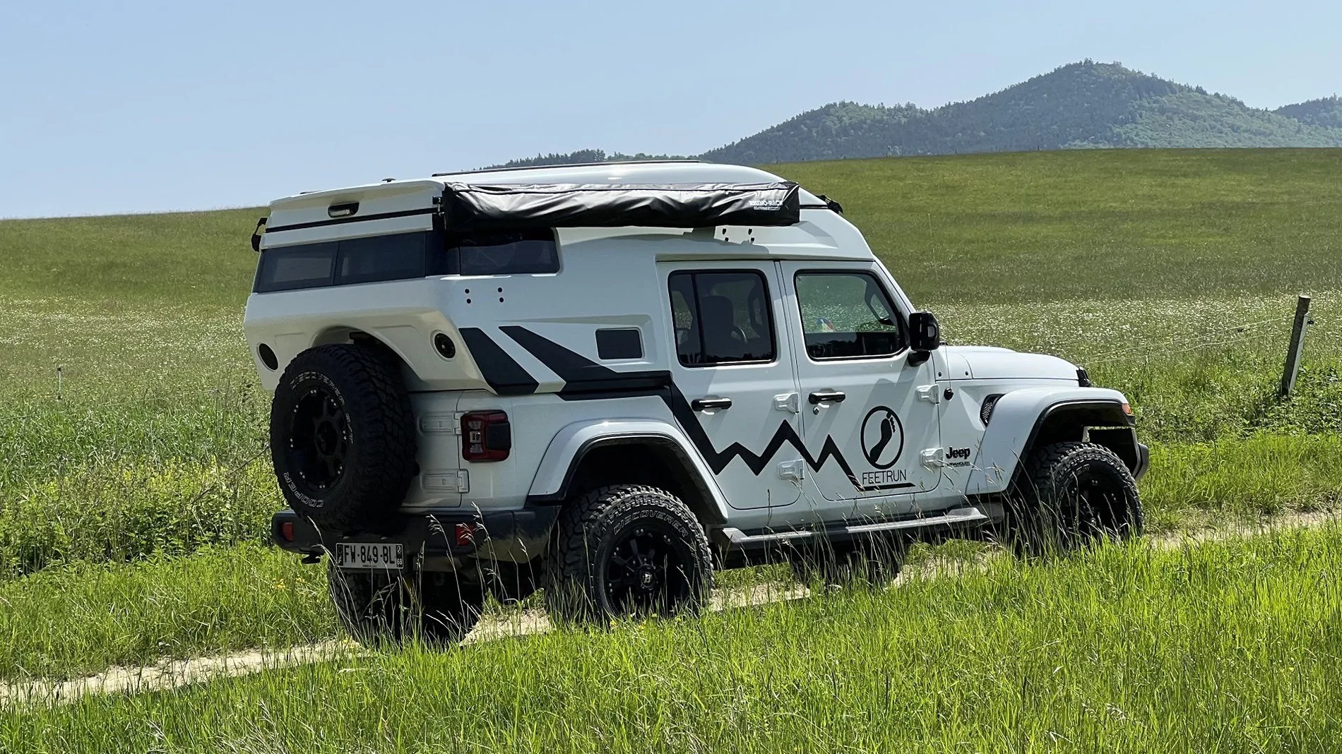Jeep Wrangler JL Feet Run mini earth roamer JL Jeep Wrangler IMG_0907