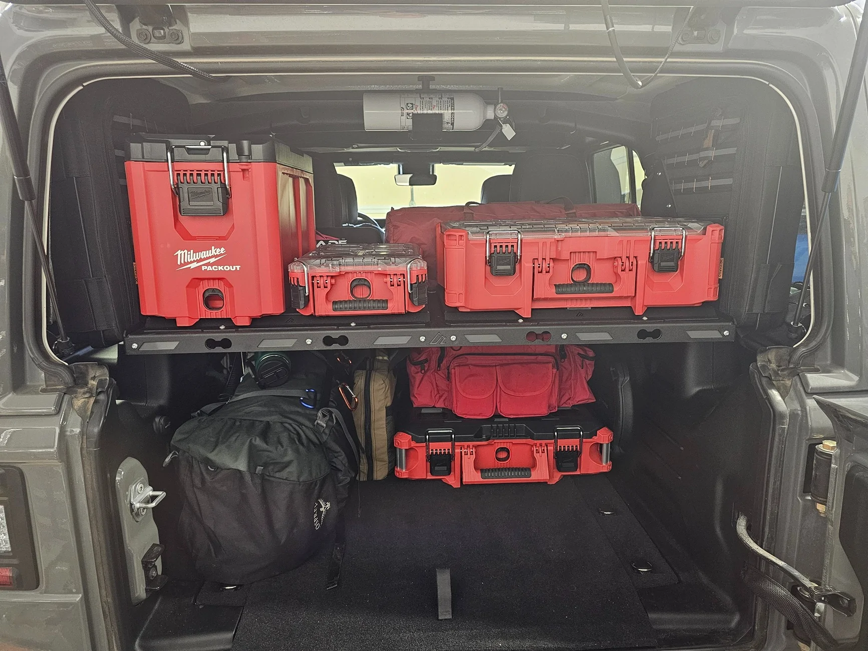 Jeep Wrangler JL How Do You Carry Extra / Emergency Mopar Coolant? 20240314_142549