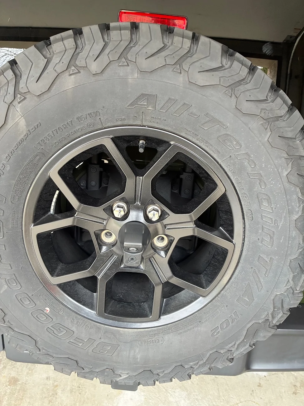 Jeep Wrangler JL (1) New KO2 285/70/17 IMG_9526