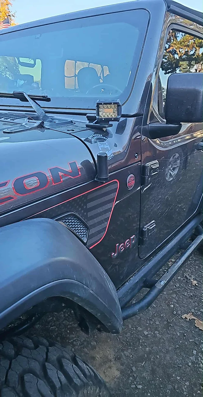 Jeep Wrangler JL Looking for an NMO antenna mount 1763478597022-cc