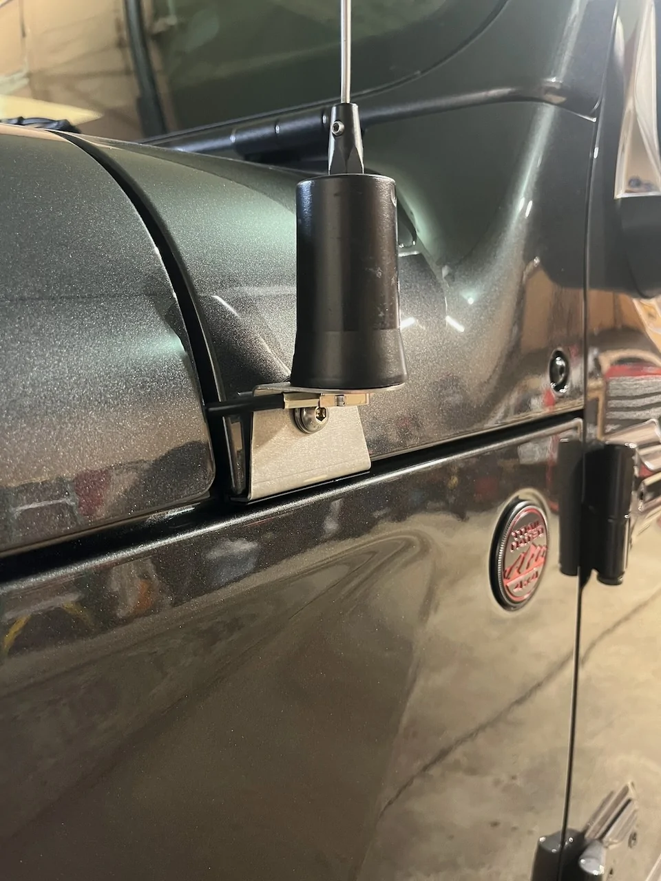 Jeep Wrangler JL Looking for an NMO antenna mount IMG_4027