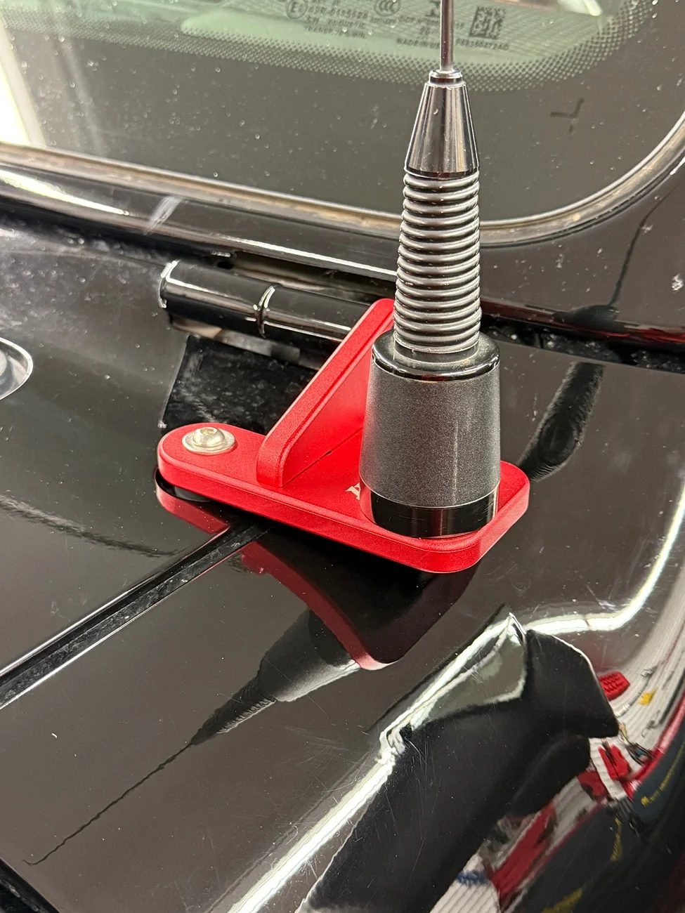 Jeep Wrangler JL Looking for an NMO antenna mount IMG_7390