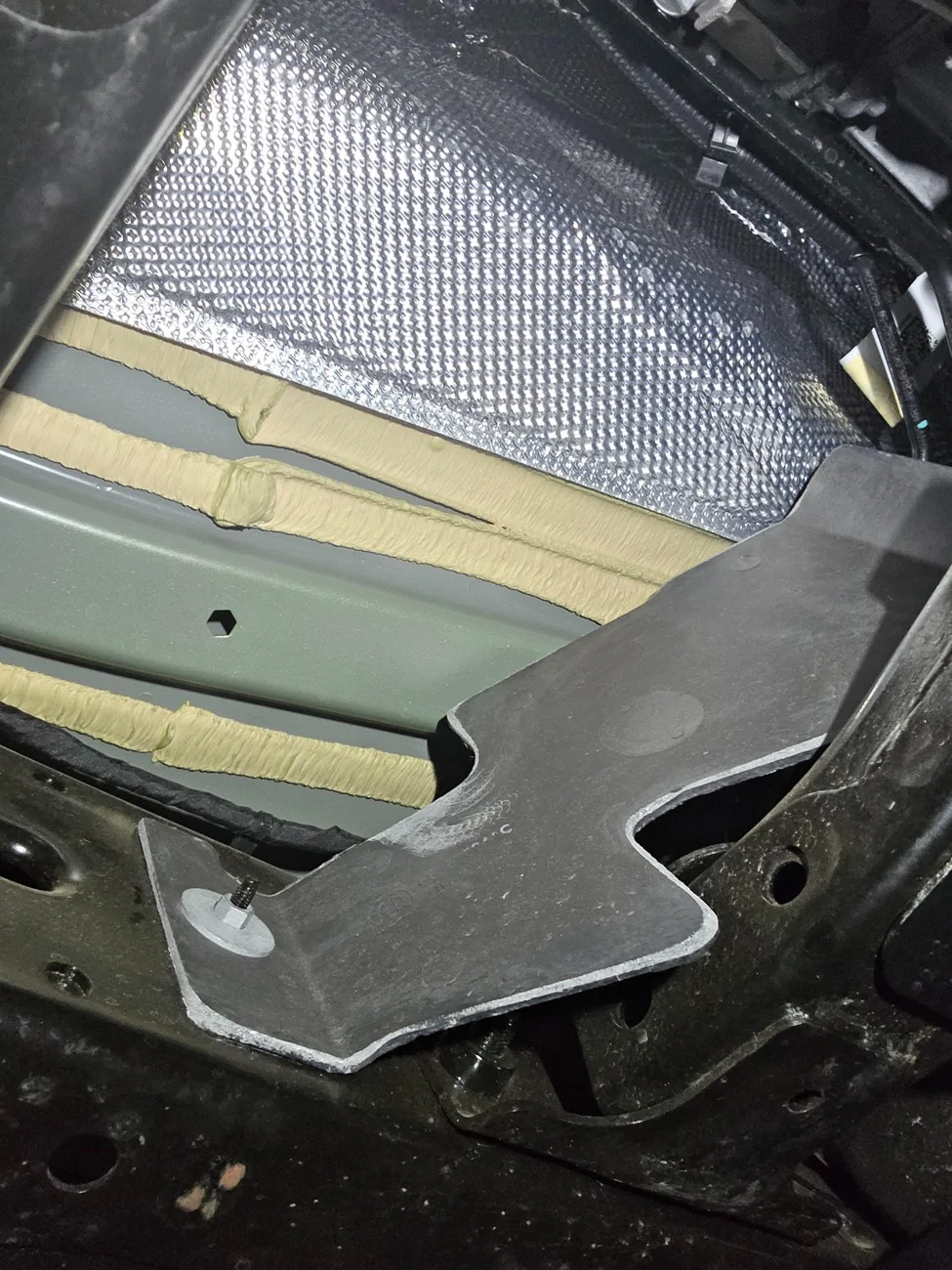 Jeep Wrangler JL Help diagnosing a weird sound. 20251119_145603