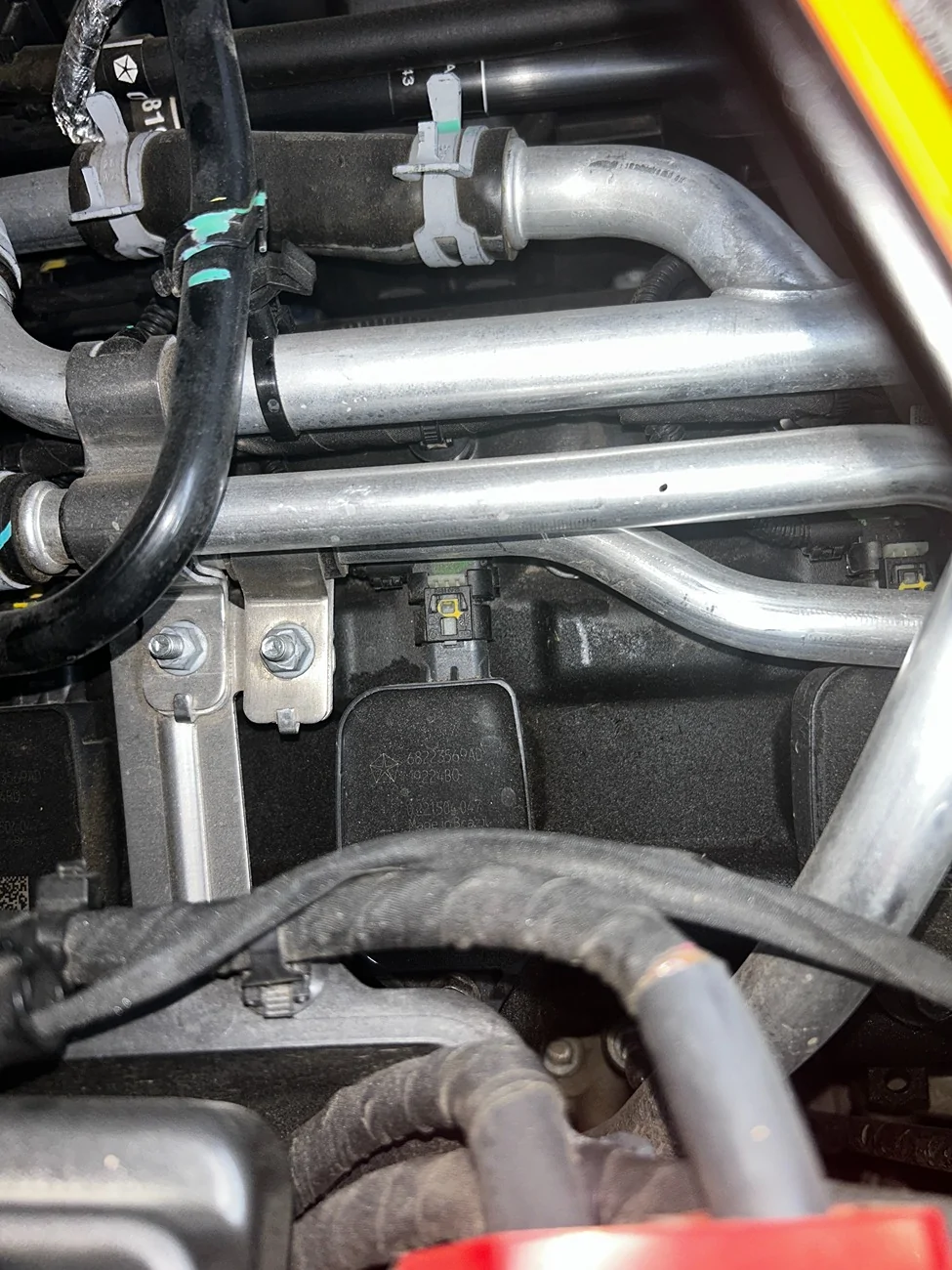 Jeep Wrangler JL Valve cover leak IMG_4977