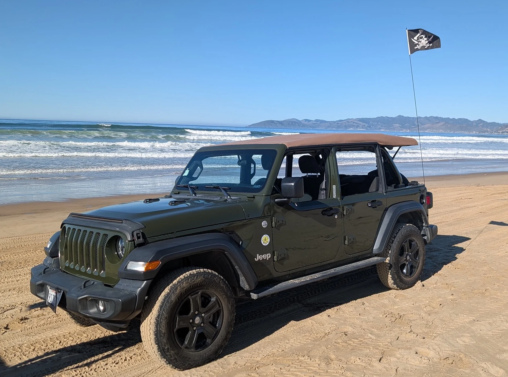 Jeep Wrangler JL Jeeps on the Beach... Post Em Up! PXL_20251122_182002582_Original