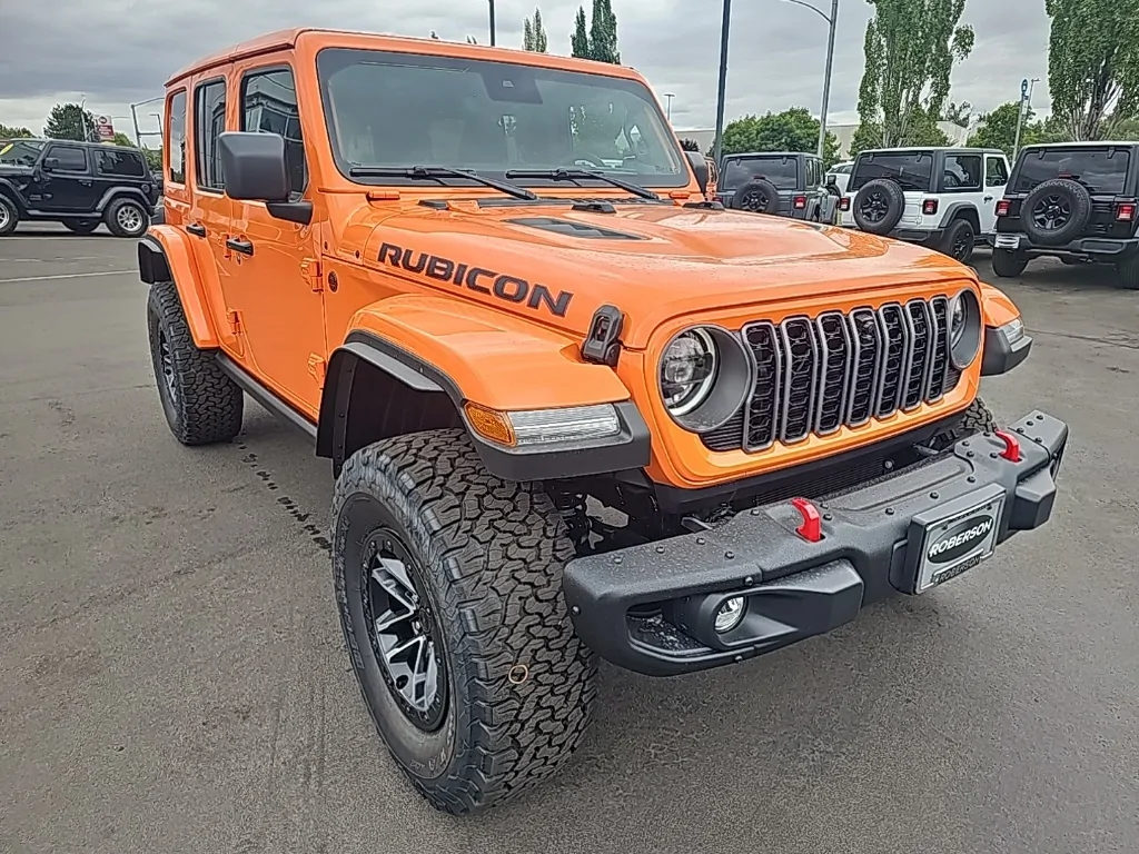 Jeep Wrangler JL Wait for 2026 Bronco release? j