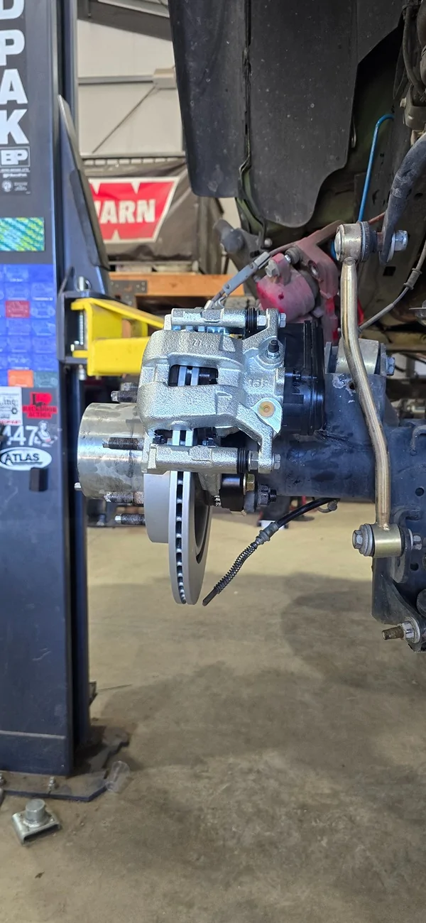 Jeep Wrangler JL Electronic E Brakes for 1 tons. 20251123_103617