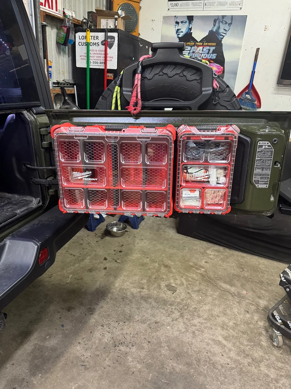 Jeep Wrangler JL Interior/Exterior Storage Ideas Area IMG_2370