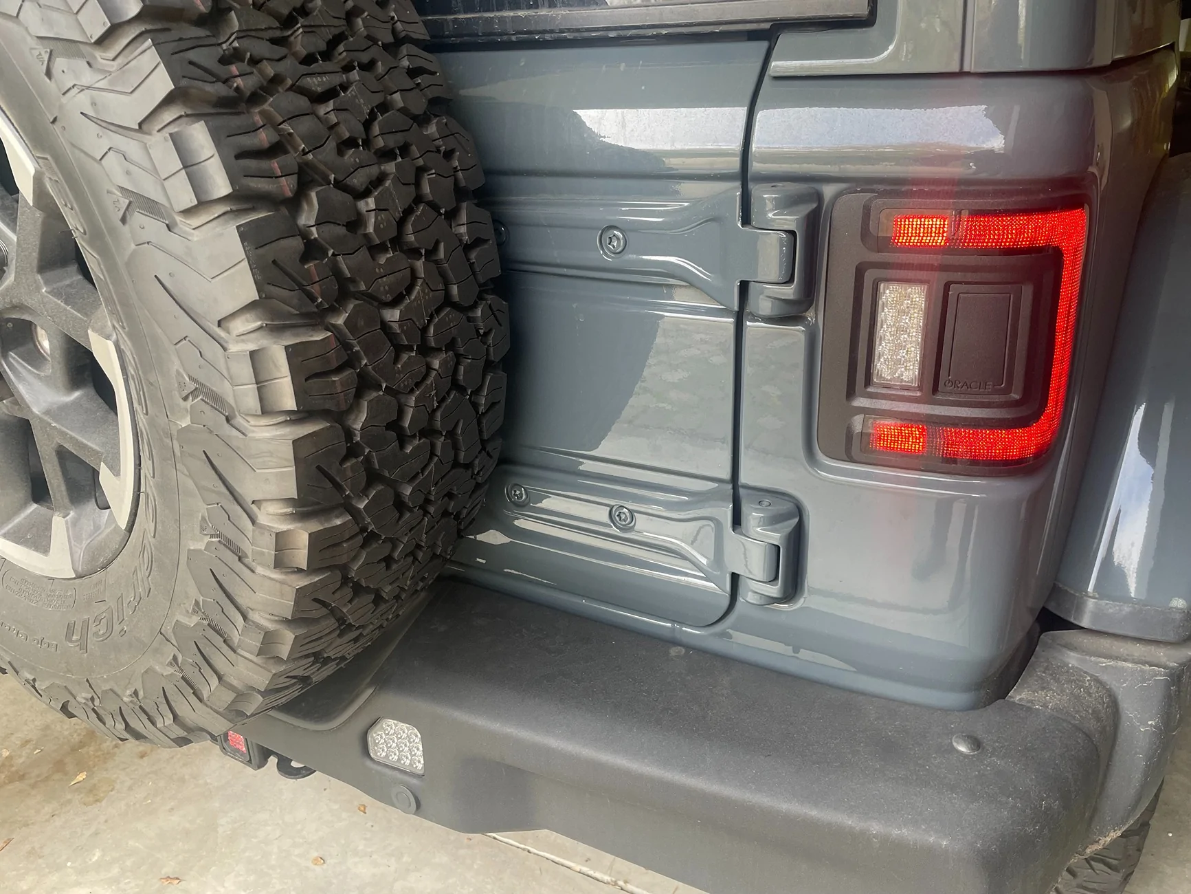 Jeep Wrangler JL Which tail lights do you have? IMG_9203