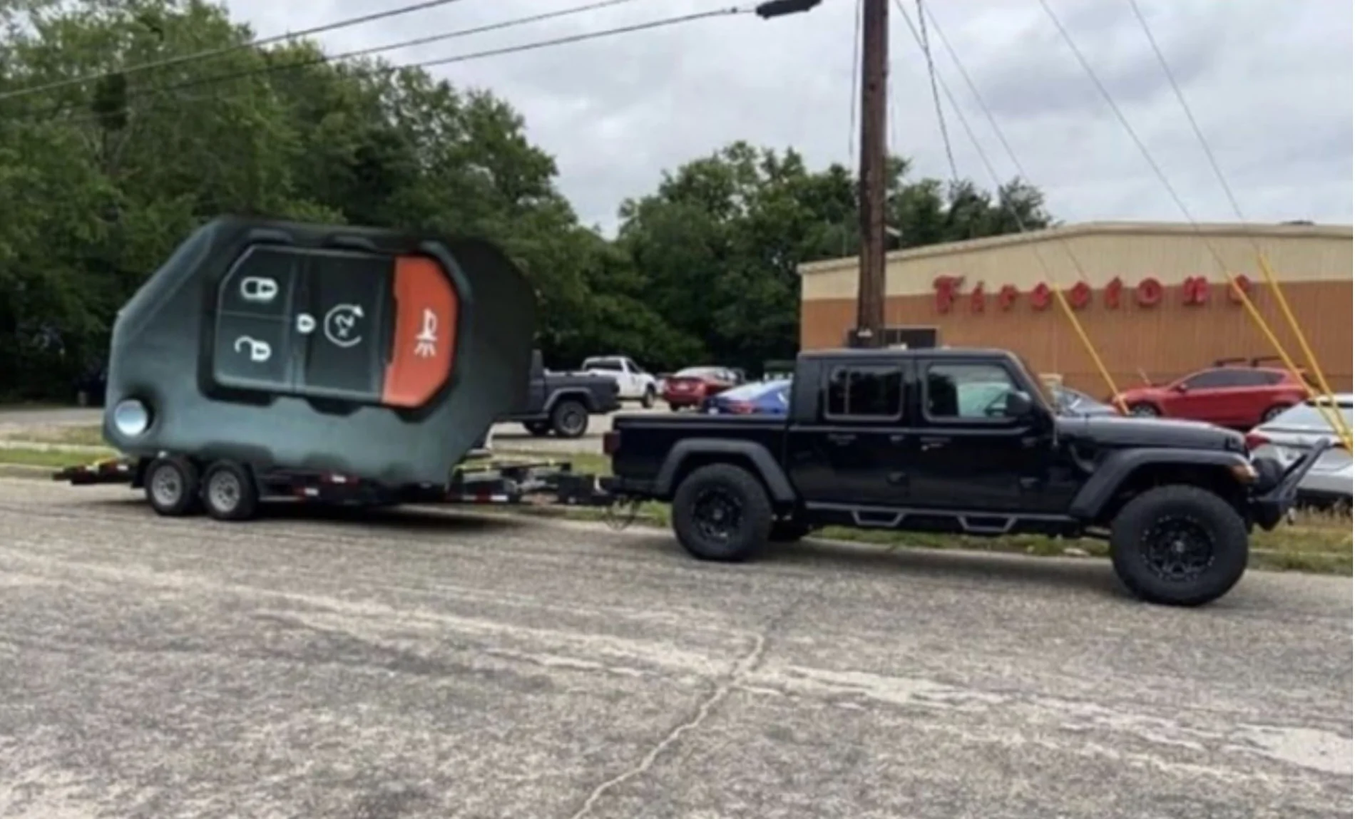 Jeep Wrangler JL FOB SIZE----Too big JT-Trailer