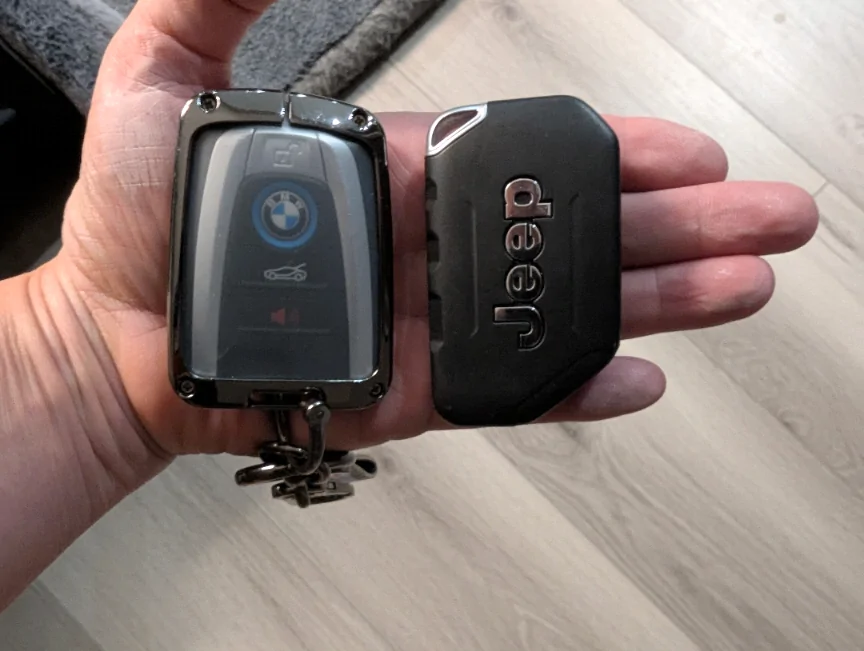 Jeep Wrangler JL FOB SIZE----Too big 1764606004655-un