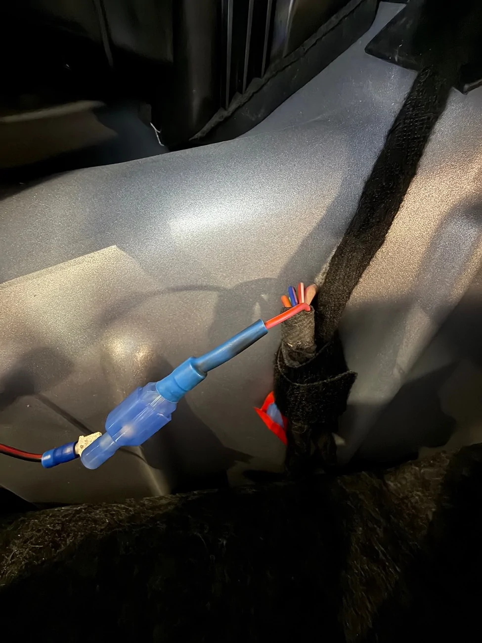 Jeep Wrangler JL Understanding Aux Switch - Wiring Situation IMG_9908