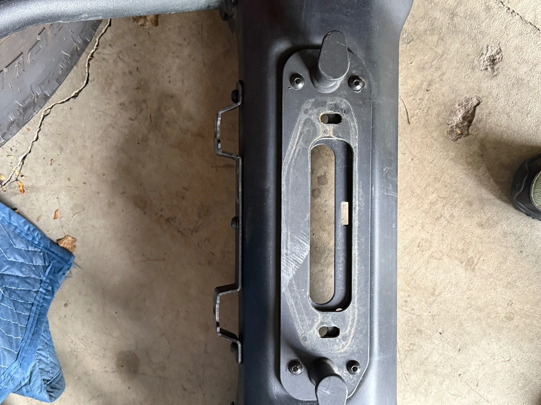 Jeep Wrangler JL Maximus-3 light bracket 50 obo IMG_4539