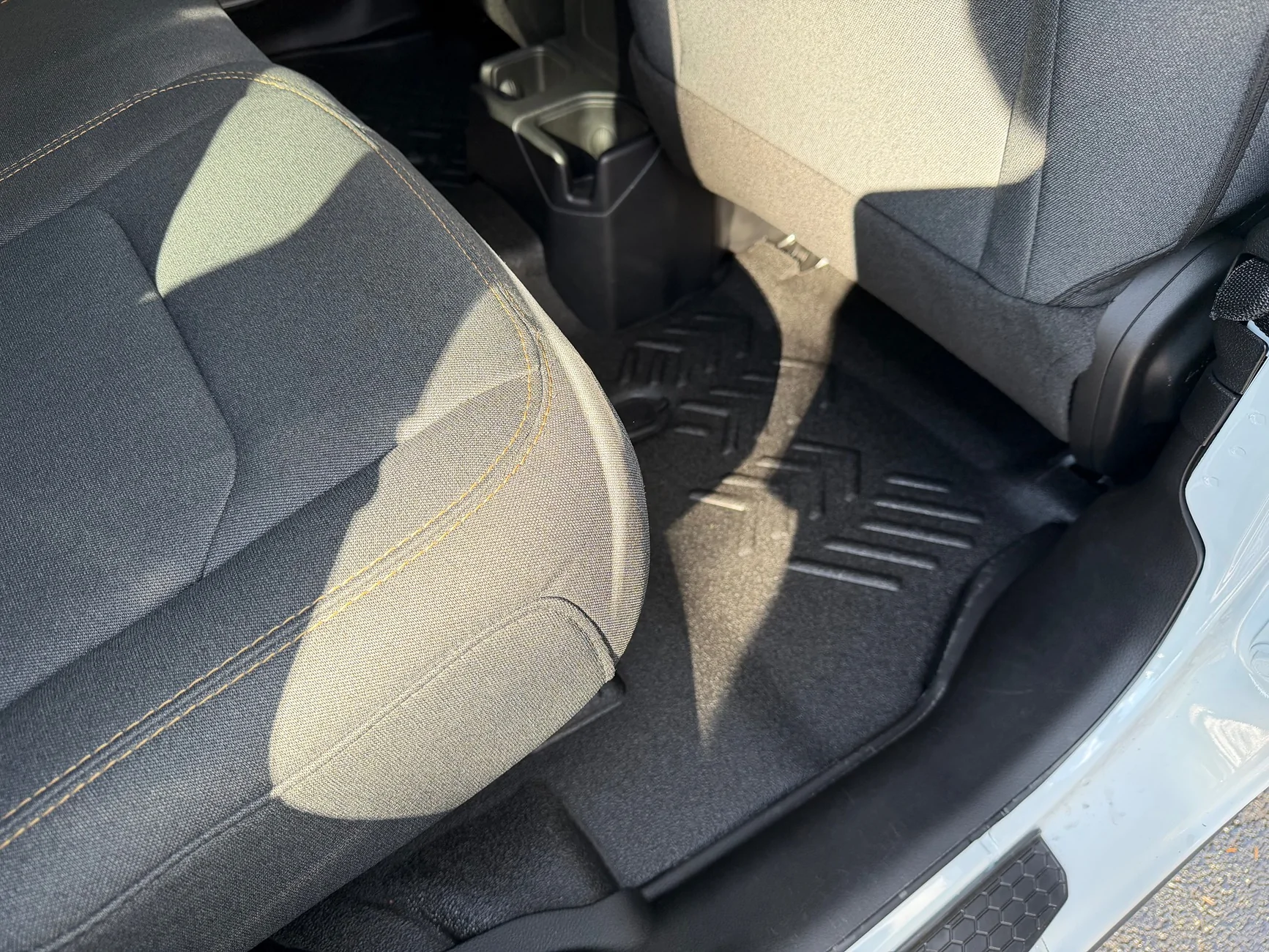 Jeep Wrangler JL Reducing cabin noise IMG_1630