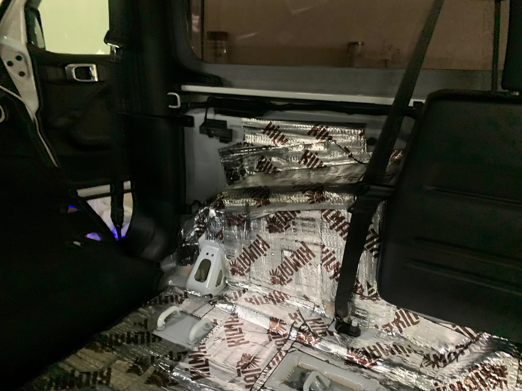 Jeep Wrangler JL Reducing cabin noise IMG_4507