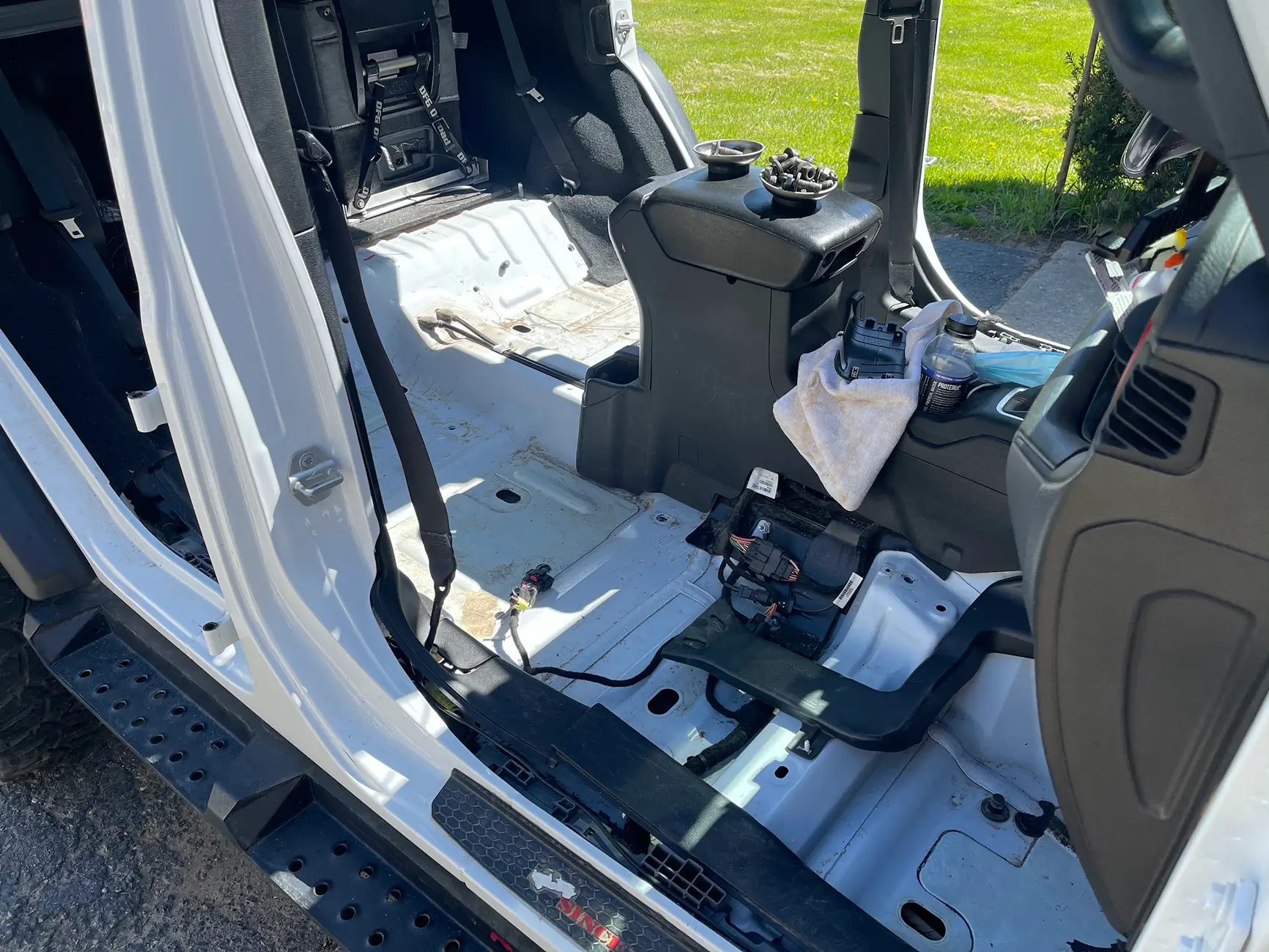 Jeep Wrangler JL Reducing cabin noise 1765201290186-3c