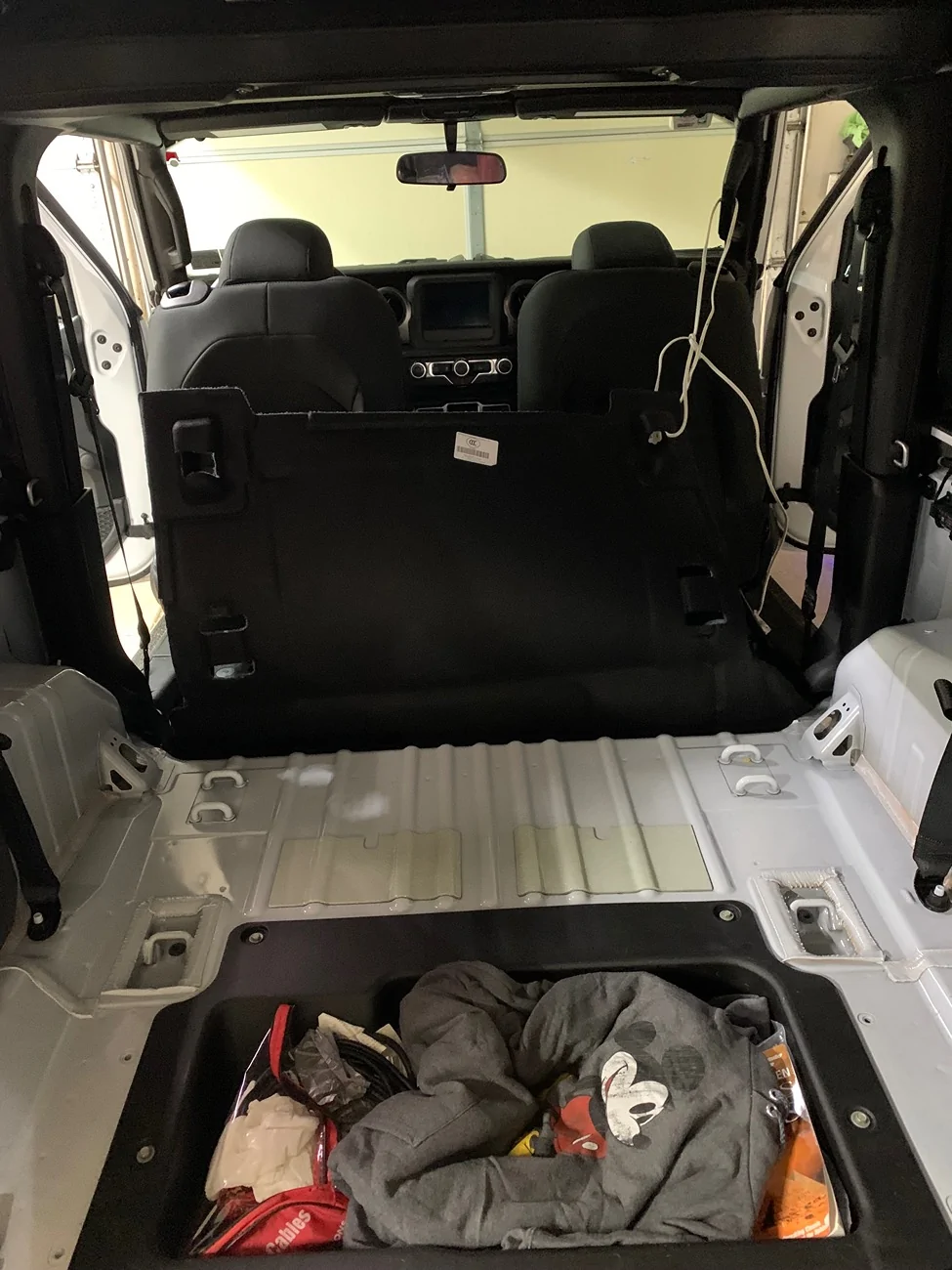 Jeep Wrangler JL Reducing cabin noise 66223328926__5F5A93B1-8CAB-4261-9F2C-B661B837858E