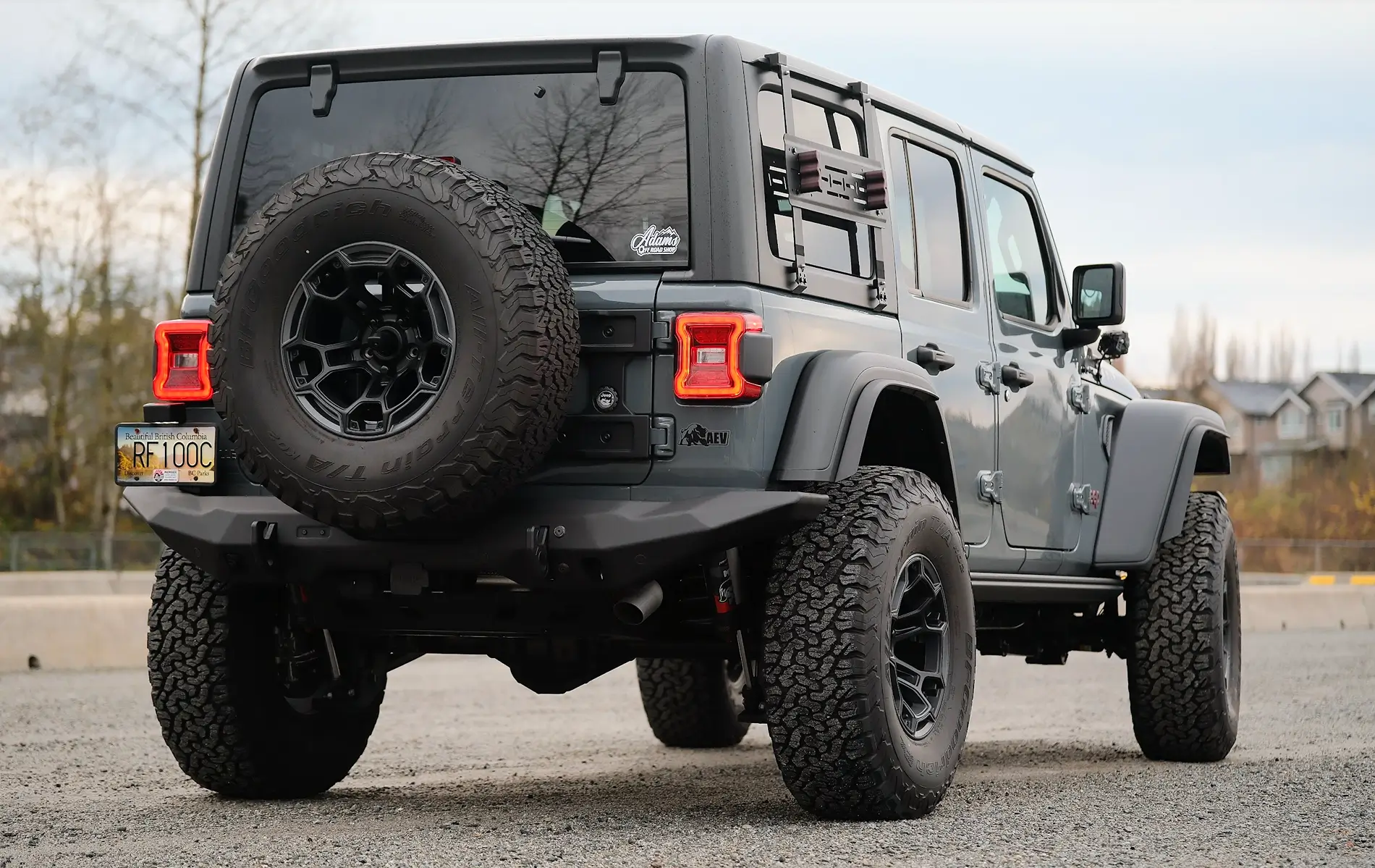Jeep Wrangler JL Function vs. Style — what actually drives your build decisions? 1765256772299-ia