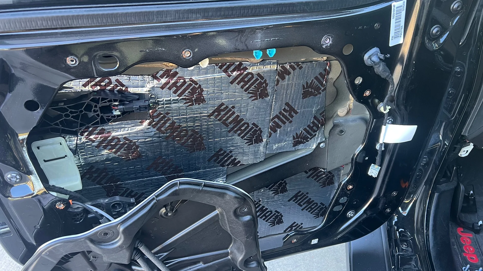 Jeep Wrangler JL Reducing cabin noise IMG_8603