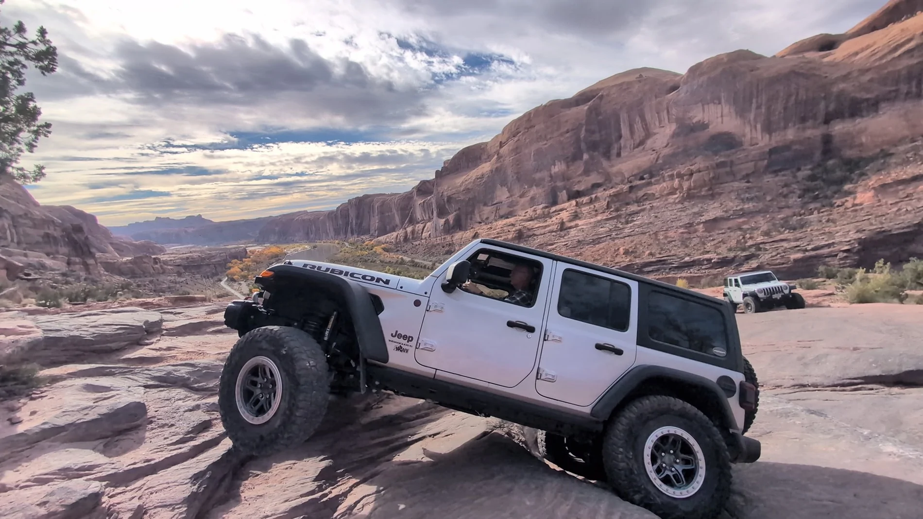 Jeep Wrangler JL Function vs. Style — what actually drives your build decisions? 2907413106627726063
