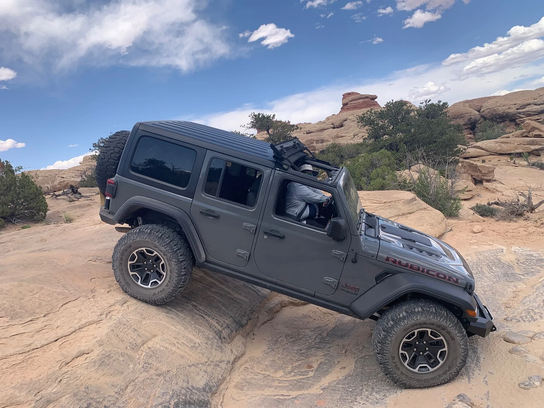Jeep Wrangler JL Function vs. Style — what actually drives your build decisions? IMG_4855