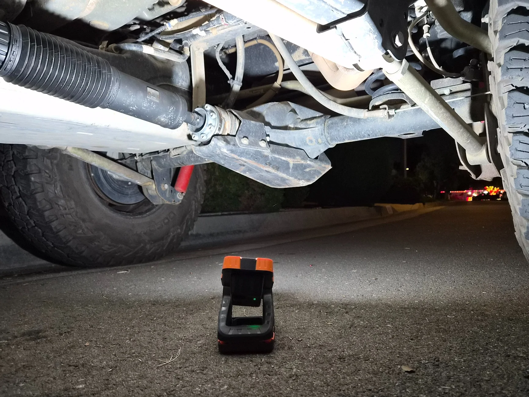 Jeep Wrangler JL Something Handy - rechargeable work light 20251210_212019[1]