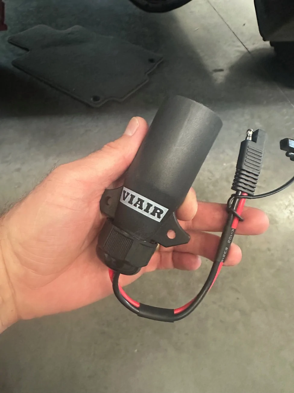 Jeep Wrangler JL Permanent battery pigtail IMG_8429