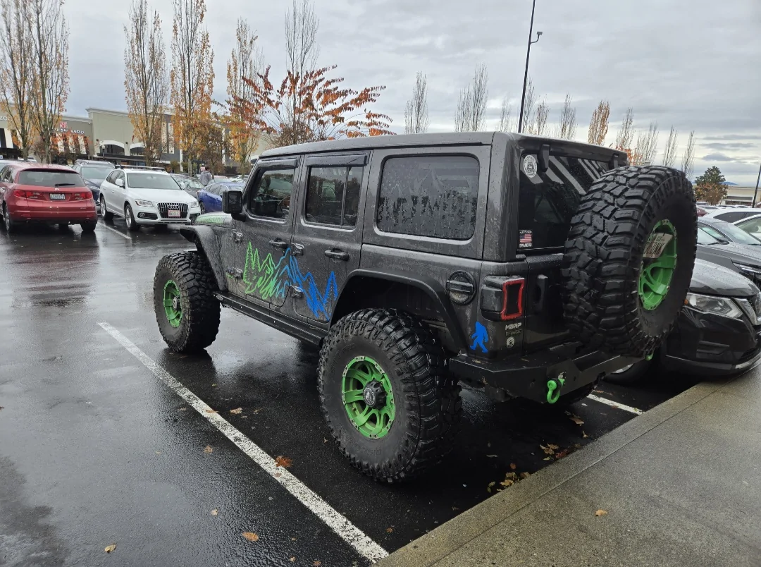 Jeep Wrangler JL Why the 392 doesn't need Rubicon transfer case? Screenshot_20251211_214756_Gallery
