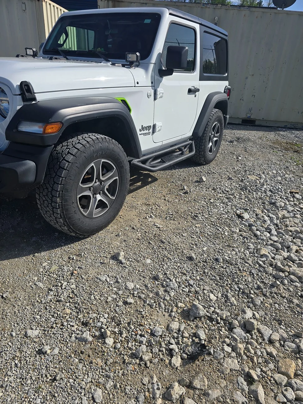 Jeep Wrangler JL 265/70/17 on Mojave wheels 20250430_170848