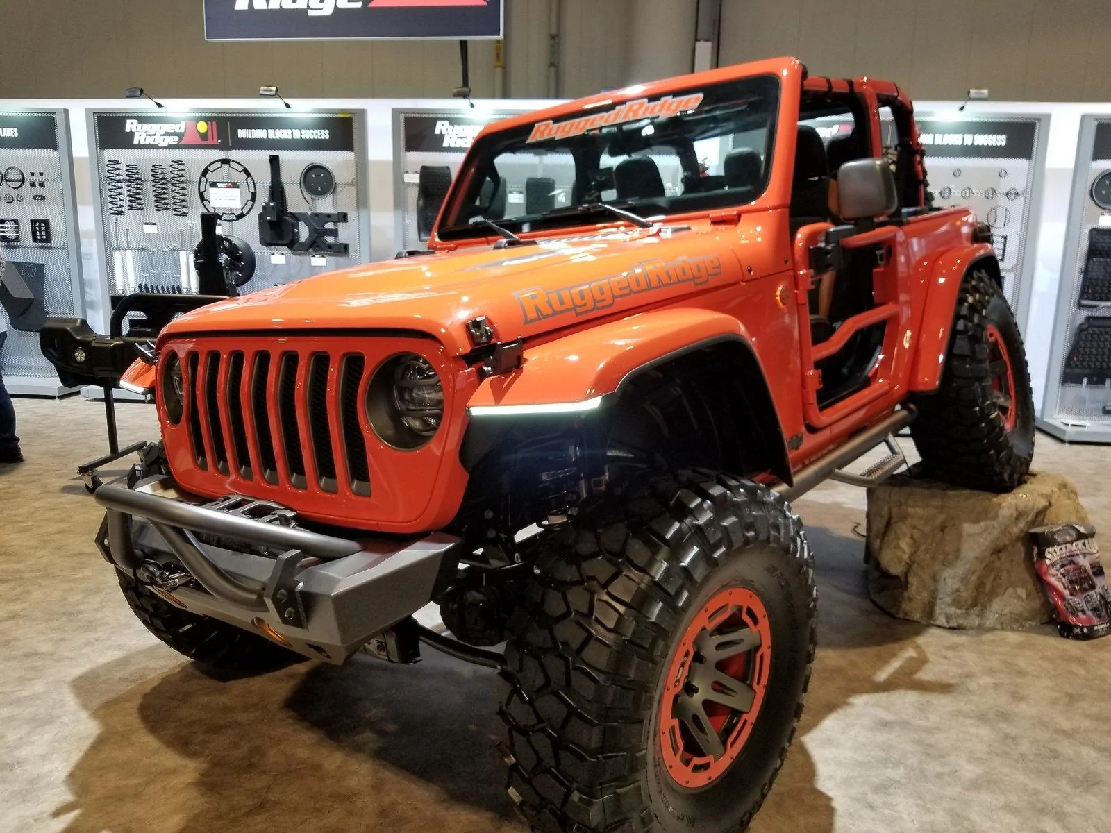 Jeep Wrangler JL SEMA photo thread. 20181030_143224